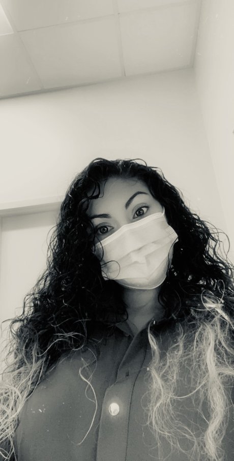 Nacktes geleaktes OnlyFans-Foto von Medicbaby