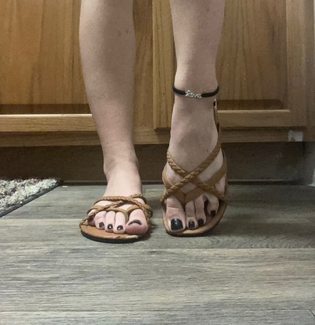 Nacktes geleaktes OnlyFans-Foto von  Feet Pics Only 