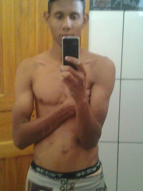 Nacktes geleaktes OnlyFans-Foto von Filipe Maia De Souza