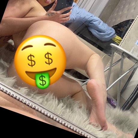 Nacktes geleaktes OnlyFans-Foto von May