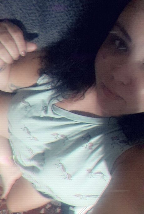 Nacktes geleaktes OnlyFans-Foto von May