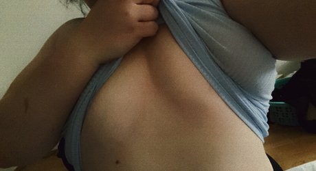 Nacktes geleaktes OnlyFans-Foto von Maya