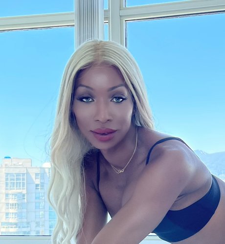 Nacktes geleaktes OnlyFans-Foto von Mayas Accessibility