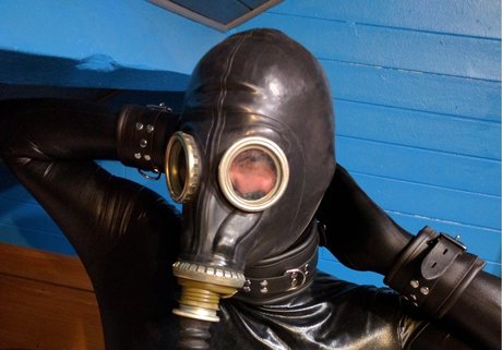 Nacktes geleaktes OnlyFans-Foto von Max Pup