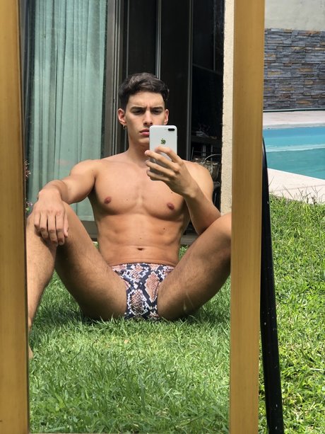 Nacktes geleaktes OnlyFans-Foto von Maxi Tassi