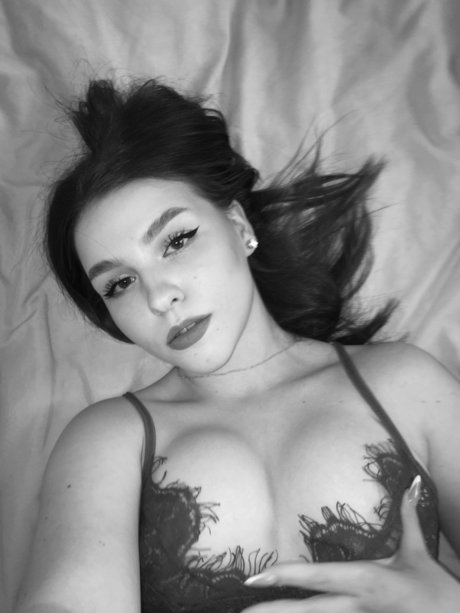 Nacktes geleaktes OnlyFans-Foto von Sunny Girl