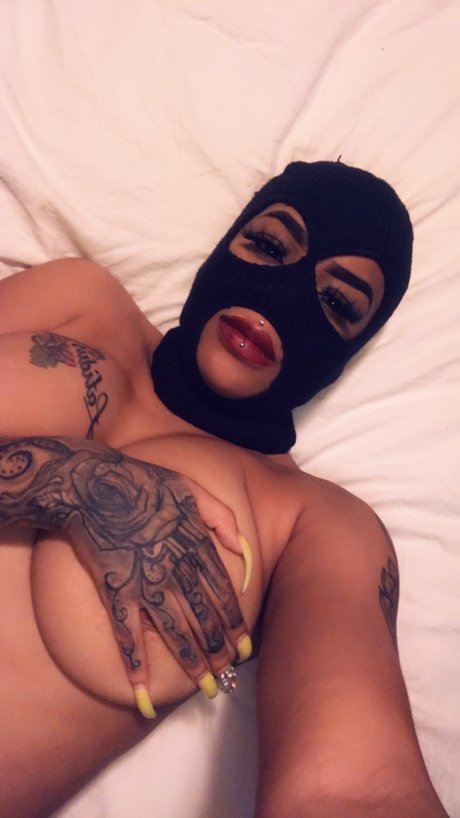 Nacktes geleaktes OnlyFans-Foto von Memphizdior