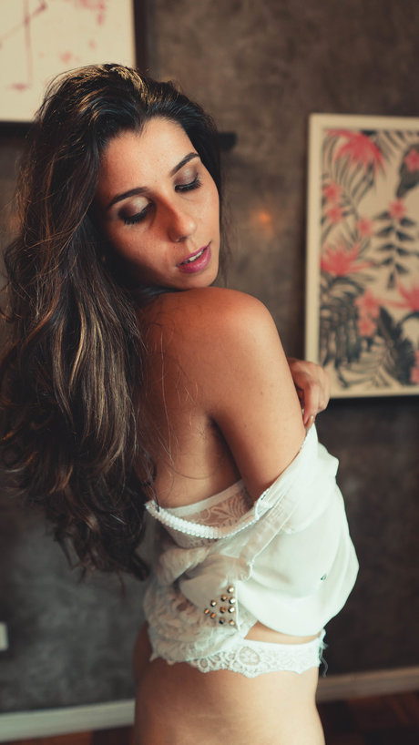 Nacktes geleaktes OnlyFans-Foto von Little Girlfriend