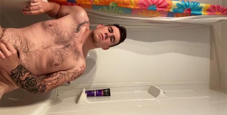 Nacktes geleaktes OnlyFans-Foto von Keith
