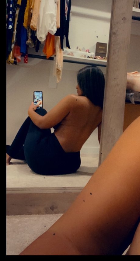 Nacktes geleaktes OnlyFans-Foto von Becuzzimmee