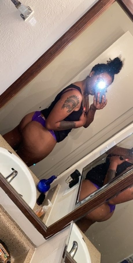 Nacktes geleaktes OnlyFans-Foto von Mariah