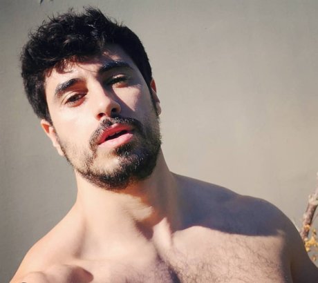 Nacktes geleaktes OnlyFans-Foto von Mehdi