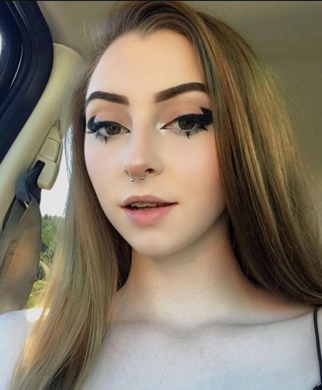 Nacktes geleaktes OnlyFans-Foto von Peachxsandcream