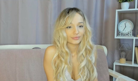 Nacktes geleaktes OnlyFans-Foto von Chloemorez