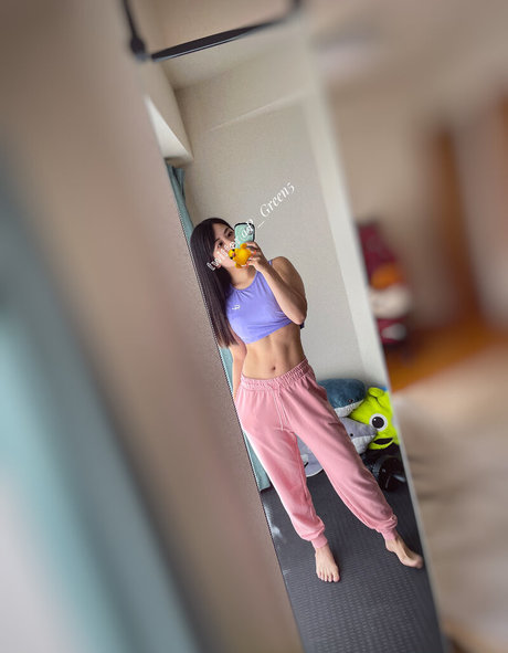 Nacktes geleaktes OnlyFans-Foto von Mitsukuribeautyfitness