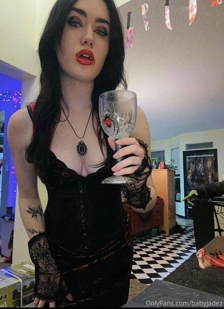 Nacktes geleaktes OnlyFans-Foto von Babyjadez