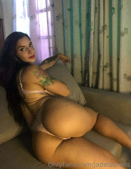Nacktes geleaktes OnlyFans-Foto von Jadelaurens