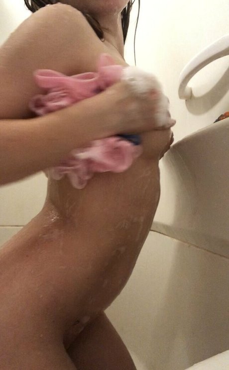 Nacktes geleaktes OnlyFans-Foto von Mistywaterz