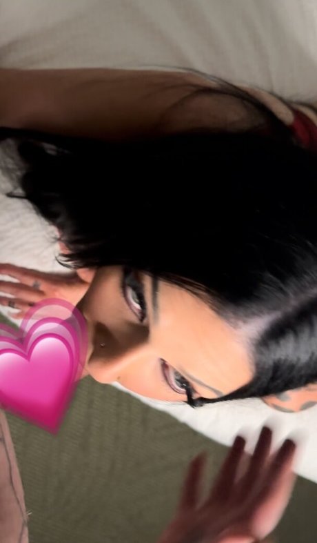 Nacktes geleaktes OnlyFans-Foto von Carleebinx