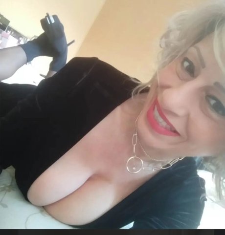 Nacktes geleaktes OnlyFans-Foto von Rosella Maione