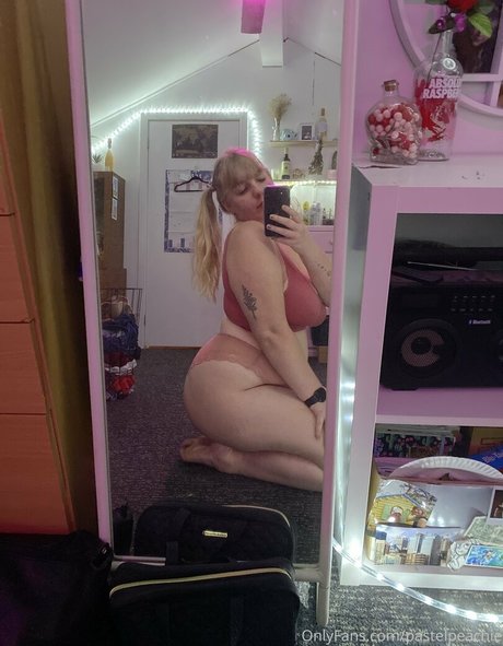 Pastelpeachie
