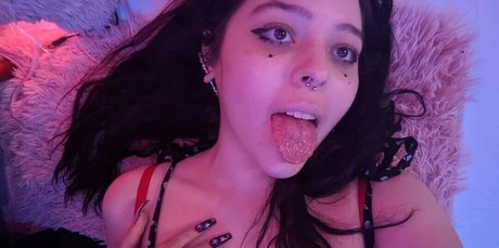 Nacktes geleaktes OnlyFans-Foto von Lvkrd