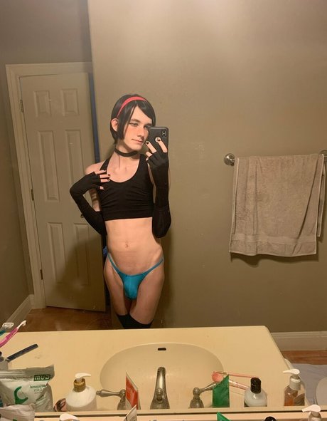 Femboycherryblossom