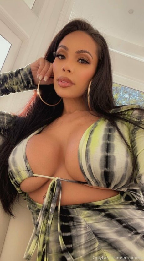Nacktes geleaktes OnlyFans-Foto von Erica Mena