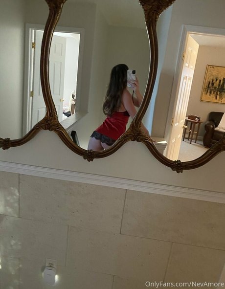 Nacktes geleaktes OnlyFans-Foto von Nevamore