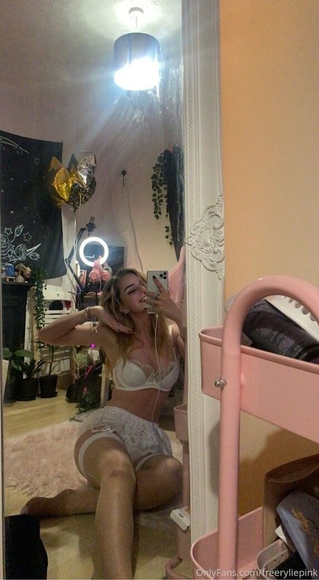 Nacktes geleaktes OnlyFans-Foto von Freeryliepink