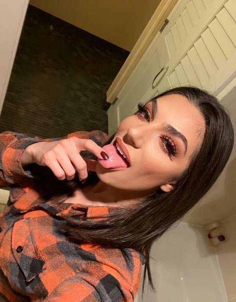 Darciedolcexxx