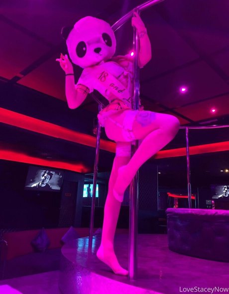 Nacktes geleaktes OnlyFans-Foto von Lovestaceynow