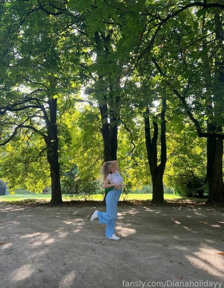 Nacktes geleaktes OnlyFans-Foto von Dianaholiday
