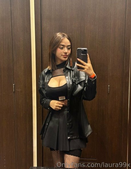 Nacktes geleaktes OnlyFans-Foto von Laura99x