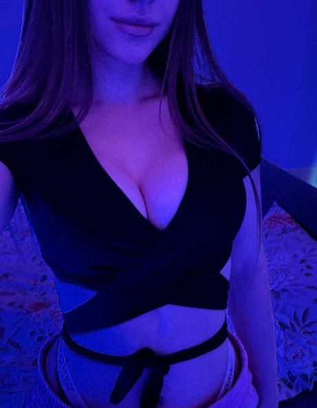 Nacktes geleaktes OnlyFans-Foto von Mia Brown