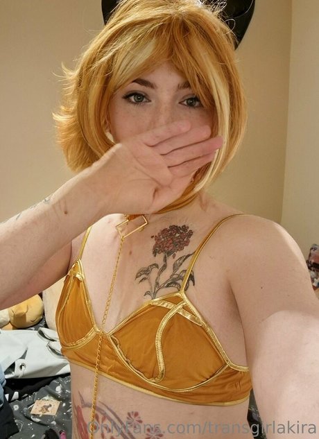 Nacktes geleaktes OnlyFans-Foto von Transgirlakira