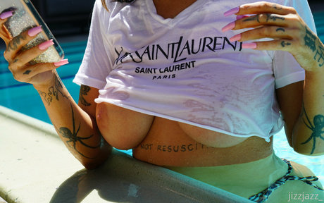 Nacktes geleaktes OnlyFans-Foto von Jazvip