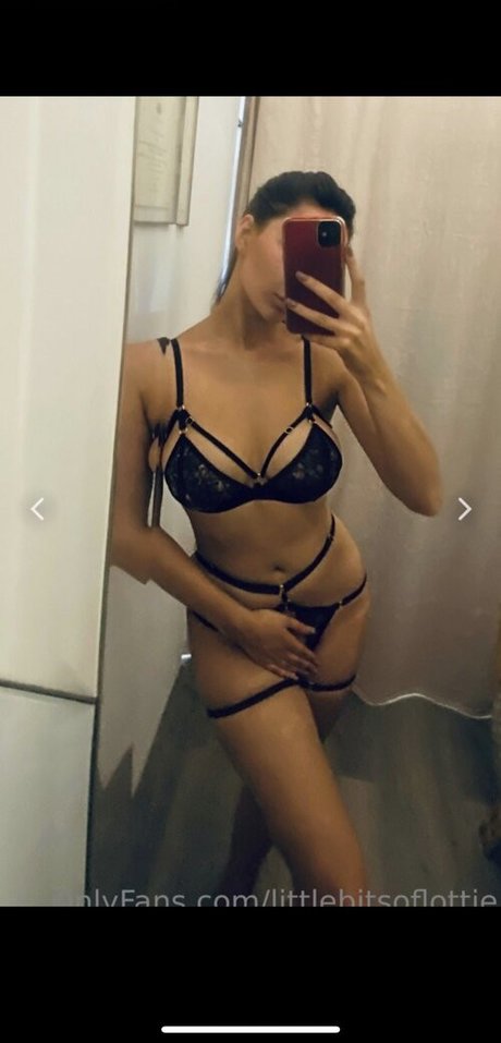 Nacktes geleaktes OnlyFans-Foto von Lottielion