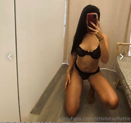 Nacktes geleaktes OnlyFans-Foto von Lottielion