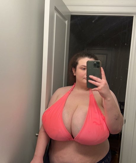 Nacktes geleaktes OnlyFans-Foto von Itskaitiecali