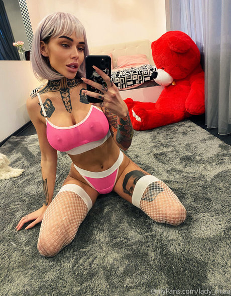 Nacktes geleaktes OnlyFans-Foto von Miafoxie