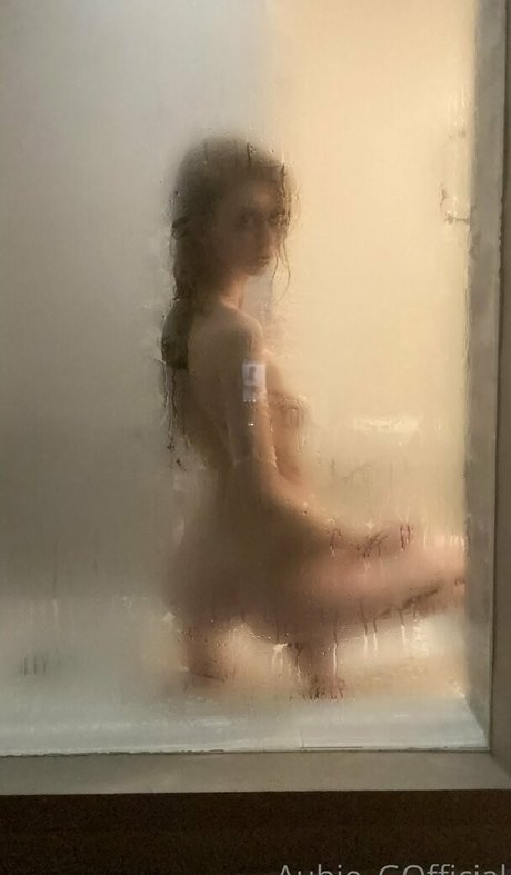 Nacktes geleaktes OnlyFans-Foto von Aubiegfree
