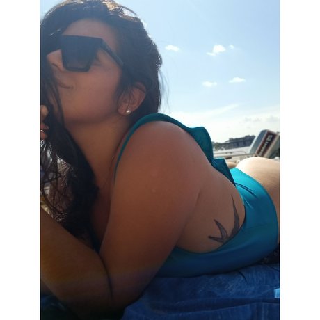 Nacktes geleaktes OnlyFans-Foto von Staramhot