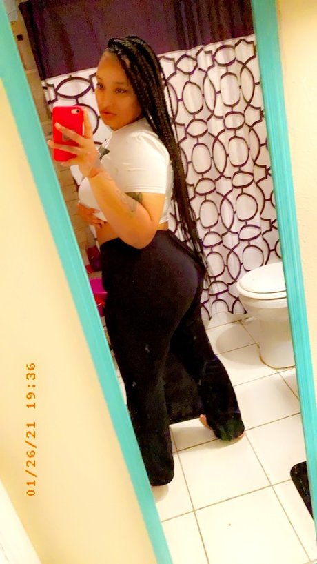 Nacktes geleaktes OnlyFans-Foto von Sasha M Rodriguez
