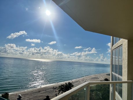 Nacktes geleaktes OnlyFans-Foto von Miami Weather