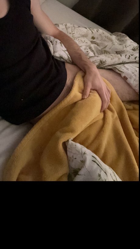 Nacktes geleaktes OnlyFans-Foto von Bee