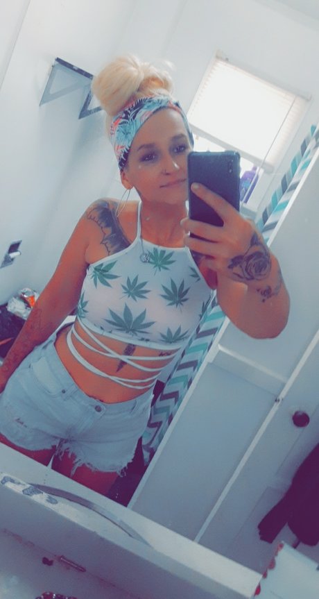 Nacktes geleaktes OnlyFans-Foto von Babygurll42094