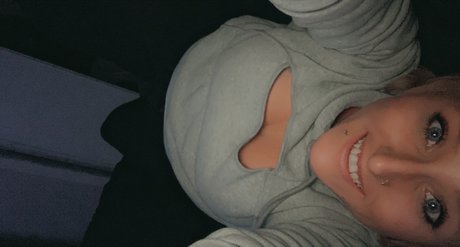 Nacktes geleaktes OnlyFans-Foto von Bella Parsons