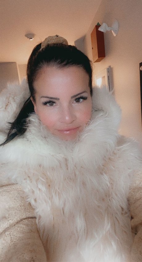 Nacktes geleaktes OnlyFans-Foto von Bellarosy