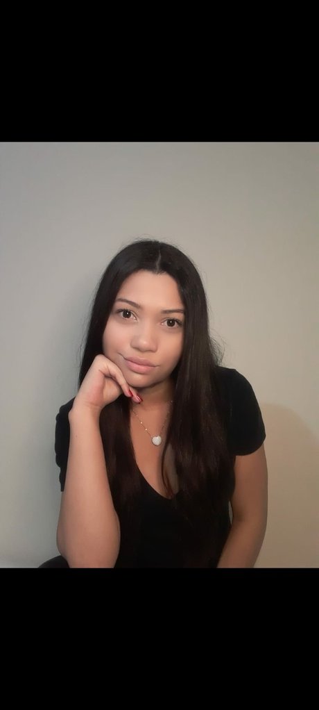 Nacktes geleaktes OnlyFans-Foto von Bell Sunnable 